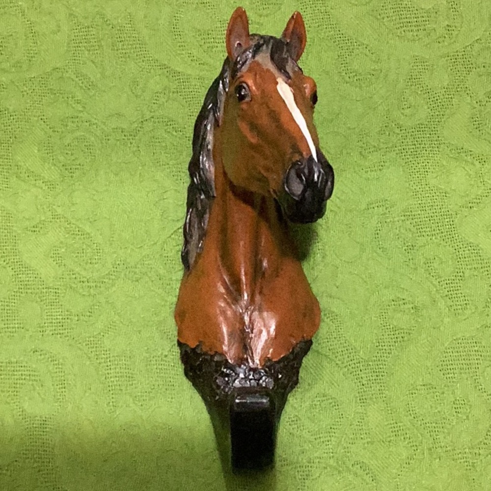 Horse Hook. 6.5 inches long. Beautiful. Heavy Duty. Bay Horse with White Blaze.